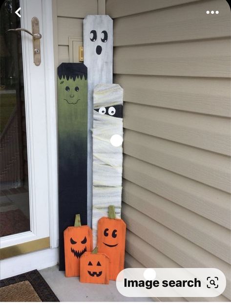 Halloween Signs Wooden Porch, Wooden Pumpkins Diy Front Porches, Diy Wood Halloween Decor, Fall Pallet Ideas, Fall Porch Signs Diy, Halloween Pallet Ideas, Halloween Wood Projects, Pallet Halloween Decorations, Pallet Crafts Diy