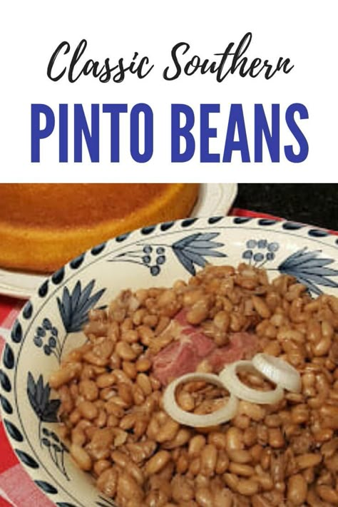 Southern pinto beans seasoned with ham cooked on the stove top and served with a side of cornbread. Enjoy pinto beans as a meal or as a side dish. #SouthernFood #Beans #Pintobeans #easyrecipe Southern Style Pinto Beans, Southern Pinto Beans, Southern Pinto Beans Recipe, Beans And Ham, Dry Beans Recipe, Beans And Cornbread, Pinto Bean Recipes, Southern Cooking Recipes, Soup Beans