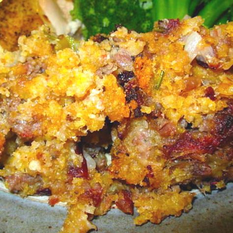 golden cornbread stuffing Pepperidge Farm Cornbread Stuffing, Cornbread Stuffing Casserole, Pepperidge Farm Stuffing Recipes, Easy Cornbread Stuffing Recipe, Quick Cornbread, Stuffing Recipes Healthy, Pepperidge Farm Stuffing, Classic Stuffing, Easy Sausage Recipes