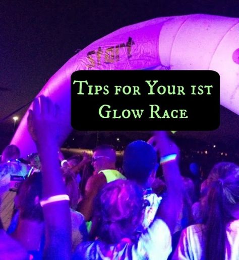 Tips for Your 1st Glow Race Neon Running Outfit, Fun Run Outfit, Glow Outfits, Neon Run, Glow Run, Dark Costumes, Glow Stick Party, Running In The Dark, Walk Idea