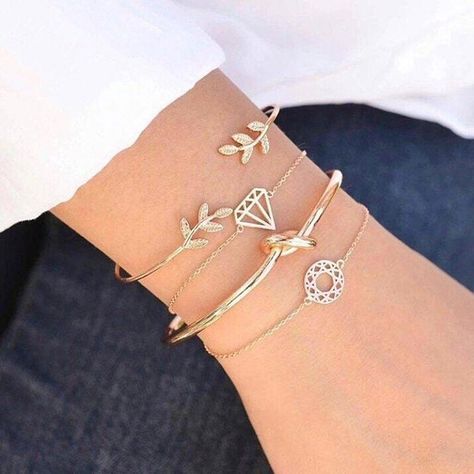 قلادات متدلية, Retro Bracelet, Gold Bracelet Set, Gold Armband, Gold Bracelet For Women, Bohemian Bracelets, Ring Blue, Charm Bangle, Diamond Bracelets