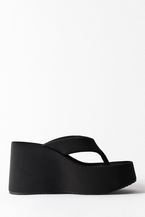 Zara NEOPRENE WEDGE SANDALS Platform Wedge Sandals, Platform Wedge, Resort Style, Platform Wedges, Wedge Sandals, Slides, Wedges, Casual Outfits, Zara