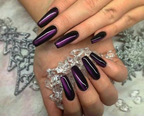 Purple Reflective Nails, Purple And Black Nails Ideas, Shiny Purple Nails, Dark Violet Nails, Midnight Purple Nails, Black Metallic Nails, Dark Purple Nails Acrylic, Dark Purple And Black Nails, Nails Black And Purple