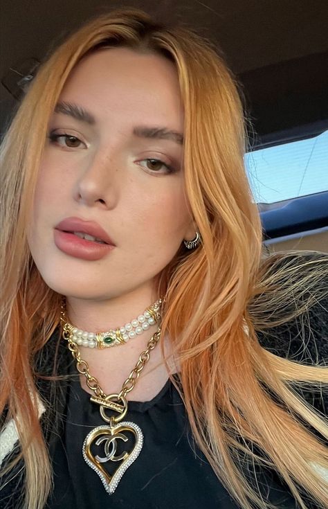 Bella Thorne Hair, Bella Throne, Bella Thorne, Looks Yummy, Actors & Actresses, Pretty People, The Conversation, Chain Necklace, Log In