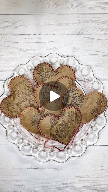 Hearts Out Of Paper, Hearts Paper Crafts, Heart Art Projects, Fairy Heart, Valentine Art Projects, Beautiful Hearts, The Temptations, Paper Bag Crafts, The Graphics Fairy