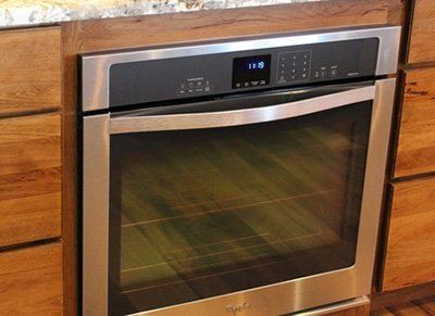 What is Single Oven Cabinet? | Definition of Single Oven Cabinet Under Counter Oven, Counter Oven, Built In Oven, Beech Kitchen, Oven Ideas, Honey Oak Cabinets, Oven Cabinet, Grand Kitchen, Home Stores