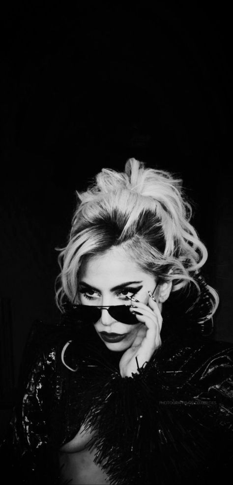 R B Wallpaper, The Fame Monster, Lady Gaga Pictures, Lady Justice, Witchy Woman, Girl Crushes, Perfect Woman, Lady Gaga, Profile Picture