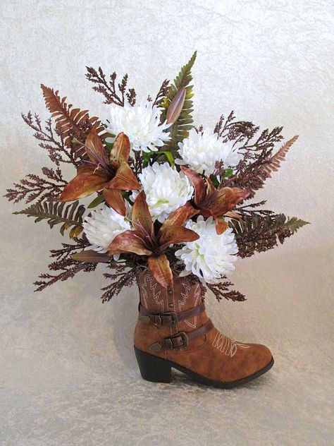 Boot Bouquet, Cowboy Boot Vase, Diy Boots, Boot Vase, Colorful Flowers Arrangements, Cowboy Crafts, Flower Boots, Casket Sprays, Western Crafts