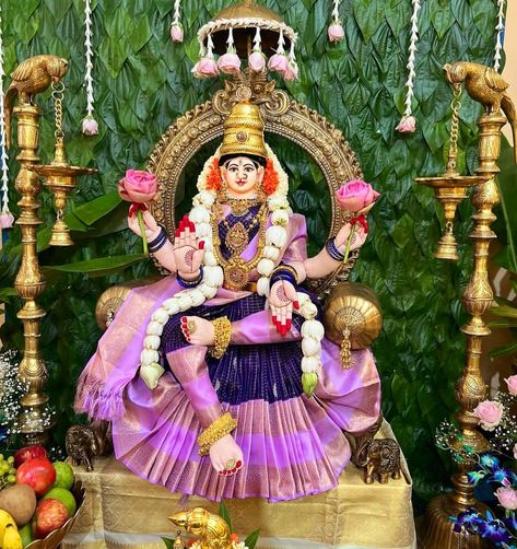 Varamahalakshmi Decoration Ideas, Gauri Decoration, Varalakshmi Pooja, Coconut Decoration, Maha Lakshmi, Mandir Decoration, Pooja Decoration, Maternity Photography Poses Couple, Ganpati Decoration At Home