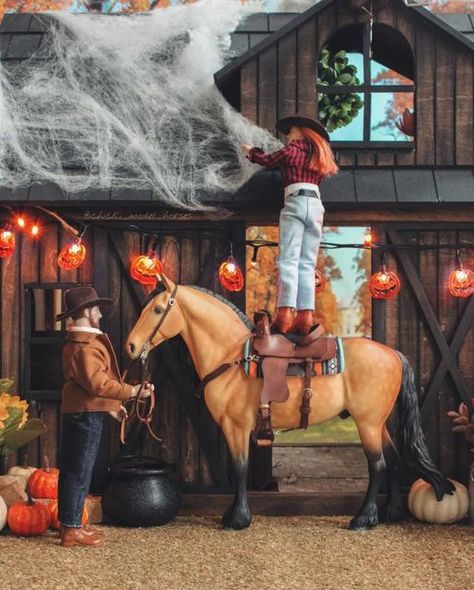 Model Horse Photography, Breyer Horse Photography, Breyer Horses Diy, Schleich Ideas, Horse Tack Diy, Bryer Horses, Breyer Horse, Horse Diy, Barn Ideas