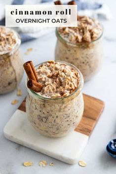 Salad Condiments, Cinnamon Roll Overnight Oats, Low Calorie Overnight Oats, Brekkie Ideas, Seafood Sandwich, Oats With Yogurt, Appetizers Fruit, Soup Seafood, Overnight Oats In A Jar