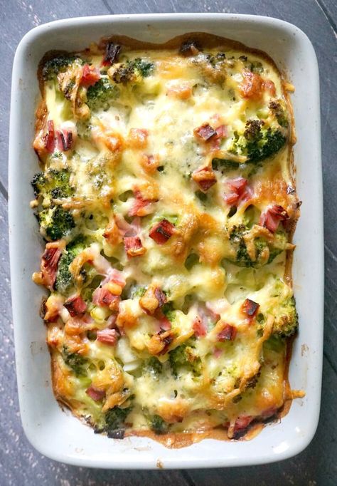 Cheesy Leftover Ham Broccoli Casserole with eggs, a healthy, low carb and keto recipe for a delicious brunch. It's light, but filling, jam-packed with fantastic flavours, the perfect recipe after an epic feast like Thanksgiving or Christmas. The leftover ham can be replaced with turkey, chicken or beef, or omitted, for a vegetarian version. This broccoli bake is my absolute favourite side dish. #broccolicasserole, #broccolibake, #leftoverham, #leftovers, #lowcarb, #keto, #healthy, #brunch Ham Broccoli Casserole, Leftover Ham Recipes Casseroles, Healthy Ham, Ham Broccoli, Ham Casserole Recipes, Ham Dishes, Cheesy Ham, Keto Healthy, Broccoli Bake