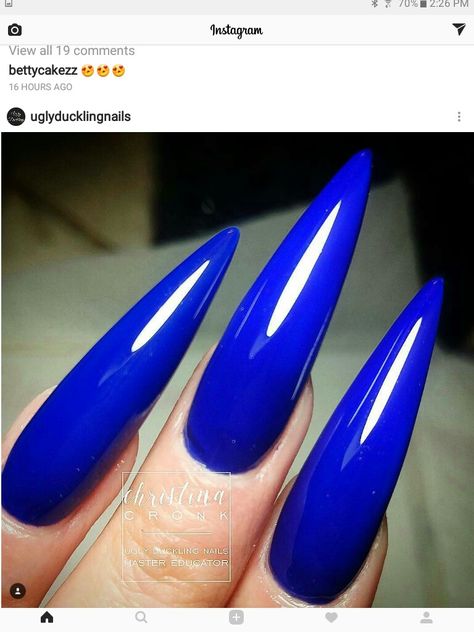 Blue stiletto nails Turkish Blue Nails, Stiletto Acrylic Nails, Nails Sharp, Gold Stiletto Nails, Blue Stiletto Nails, Long Stiletto Nails, Stiletto Nail Art, Glow Nails, Exotic Nails