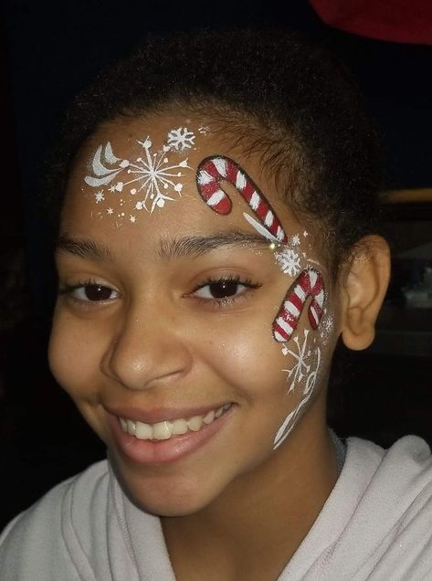 Face Paint Ideas Christmas, Kids Christmas Face Paint, Cheek Face Paint, Christmas Face Paint Ideas, Christmas Face Painting Easy, Christmas Face Painting For Kids, Face Paint Set Up, Simple Christmas Face Painting For Kids, Christmas Facepainting Ideas