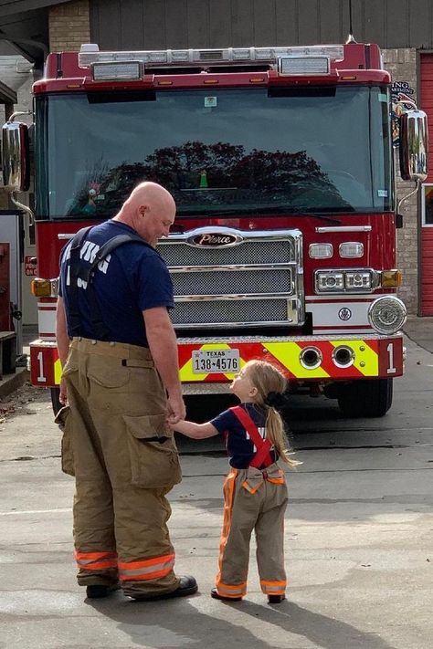 Firefighter Engagement Pictures, Firefighter Equipment, Firefighter Engagement, Firefighter Photography, Firefighter Family, Firefighter Wedding, Firefighter Pictures, Firefighter Baby, Firefighter Emt