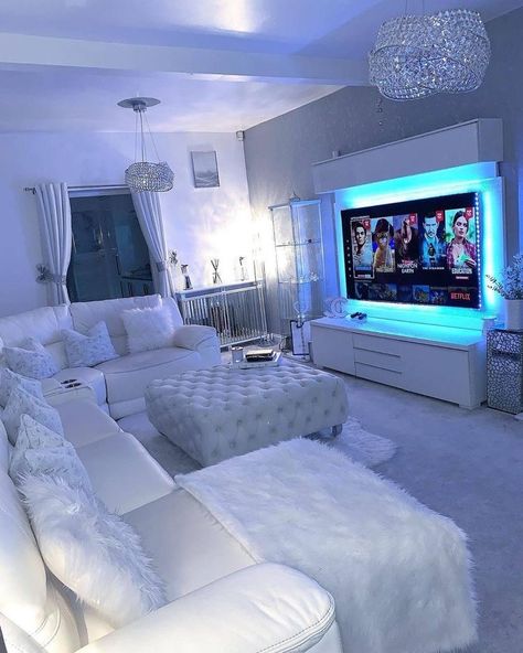 Cute New Apartment Ideas, Celebrity Bedroom Ideas, Living Room Designs Modern Luxury Colorful, Living Room Ideas White And Grey, Nice Modern Bedrooms, Luxury Bed Ideas, Cute Big Bedrooms, Luxury Chill Room, Fancy Girly Bedroom