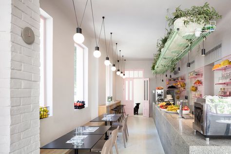 Lasagne Al Pesto, Loft Cafe, Juice Bar Design, Bar Restaurant Design, Architecture Restaurant, Coffee Shop Interior Design, Design Café, Healthy Restaurant, Modern Cafe