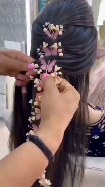 Hair Vine Braid, Long Hair Bridal, Elegant Bridal Hair, Butterfly Braid, Hair Style On Saree, Bridal Hair Accessories Flower, Hair Accessories Flower, Hair Style Vedio, Bridal Hair Buns