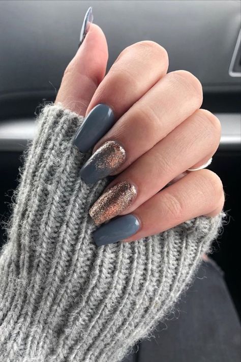 Gray Nail Art, Nails With Gold Glitter, Coffin Shaped Nails, Gray Nail, Nails With Gold, Art Design Ideas, Shaped Nails, Perfect Dark, Dip Nails