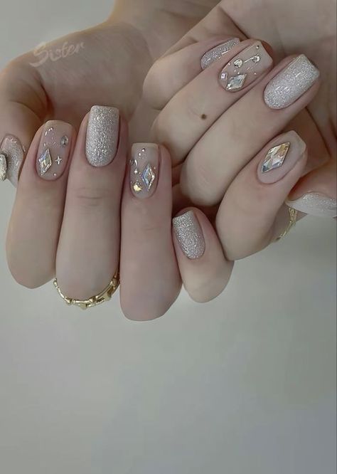 Short Nail Designs With Diamonds, Gel Nail Extensions Designs Classy, Nail Extension Designs For Wedding, Jewel Nail Designs, Tips Nails, Diamond Nail Art, Hippie Nails, Classy Nail Designs, Nude Nail Designs