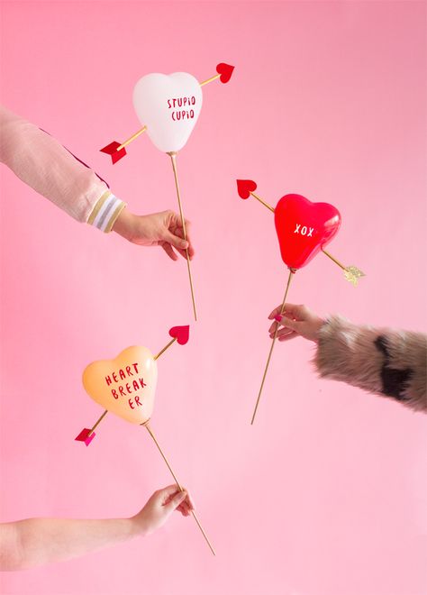 65 DIY VALENTINES GIFT IDEAS | Bespoke-Bride: Wedding Blog Holiday Goals, Party Balloons Diy, Mini Balloons, Valentines Day Food, Oh Happy Day, My Funny Valentine, Heart Balloons, Balloon Diy, Diy Valentines Gifts