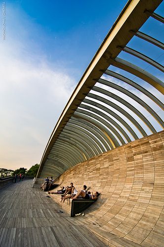 Henderson Waves, Singapore Architecture, Urban Furniture, Pedestrian Bridge, Bridge Design, Street Furniture, Urban Lifestyle, Urban Spaces, Urban Planning