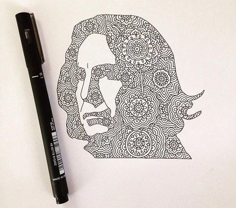 Severus snape / Alan rickman de harry potter◾️◽️ Harry Potter Mandala Art, Harry Potter Zentangle, Draw Everyday, Harry Potter Severus, Harry Potter Severus Snape, The Professor, Pen Art Drawings, Potter Art, Mandala Design Pattern