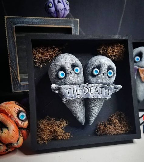 Things To Make With Polymer Clay, Creepy Clay Art, Halloween Pauroso, Polymer Clay Halloween, Paper Mache Clay, Simple Toys, Clay Crafts Air Dry, Clay Baby, Clay Craft