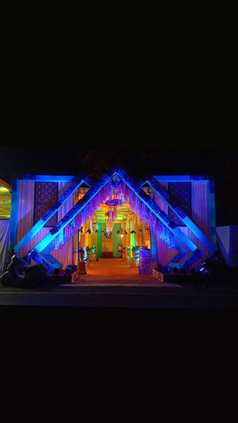 Tent Gate Decoration, Main Gate Decoration For Wedding, Indian Outdoor Wedding Decor, Engagement Stage Decoration, Wedding Gate, Jeep Wallpaper, Simple Stage Decorations, Hindi Comics, Entry Gate