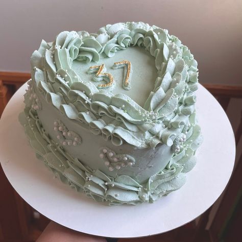 Sage green heart lambeth cake Green Heart Cake, Sage Green Heart, Lambeth Cake, Heart Cake, Green Heart, Seafoam Green, Cake Smash, Sea Foam, Sage Green