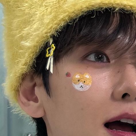 Baekhyun Exo Boyfriend Material, Baekhyun Icons Cute, Exo Baekhyun Icon, Baekhyun Boyfriend Material, Baekhyun Icons, Baekhyun Selca, Baekhyun Fanart, Exo Kokobop, Exo Icons