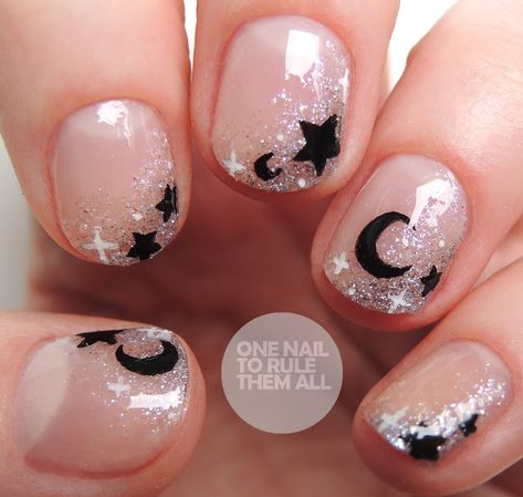 One Nail To Rule Them All: Glitter Stars and Moons Glitter Carnaval, Star Nail Designs, Stars And Moons, Poly Gel, Moon Nails, Nail Logo, Vacation Nails, Star Nails, Toe Nail Art