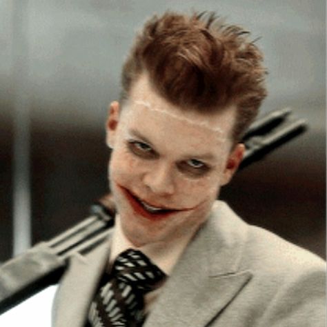 Jerome Valeska Joker, Idris Elba Style, Valeska Twins, Cameron Monaghan Gotham, Jerome Gotham, Gotham Characters, Jeremiah Valeska, Gotham Joker, Ian Shameless