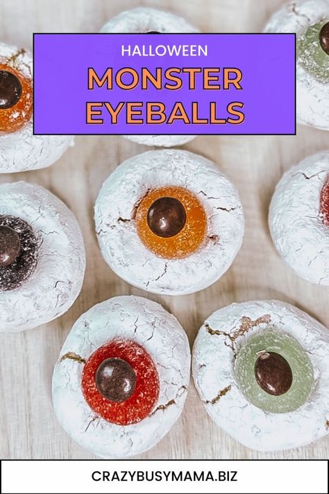 Looking for all things spooky? Add these to your char-BOO-terie boards! Here's how to: 1) Powdered Donuts, Gummy lifesavers, & a brown M&M 2)Push down as you build to make the perfect spooky treat Donut Eyeballs, Taffy Apple, Halloween Donuts, Powdered Donuts, Doughnut Holes, Spooky Eyes, Coffee Creamer Recipe, Dump Cake Pumpkin, Creamer Recipe