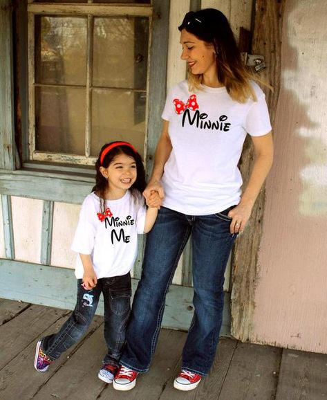 Minnie Shirts, Shirts For Teens Boys, Shirts Outfit, Disney Shirts For Men, Matching Disney Shirts, Mother Daughter Outfits, Diy Disney Shirts, Minnie Shirt, Mommy And Me Shirt