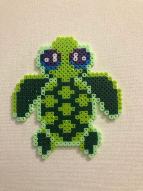 Perler beads Perler Bead Patterns Sea Turtle, Turtle Pearl Beads, Perler Bead Patterns Turtle, Bearded Dragon Perler Beads, Turtle Fuse Beads, Dragonfly Perler Bead Pattern, Hama Beads Turtle, Perler Turtle, Perler Beads Turtle