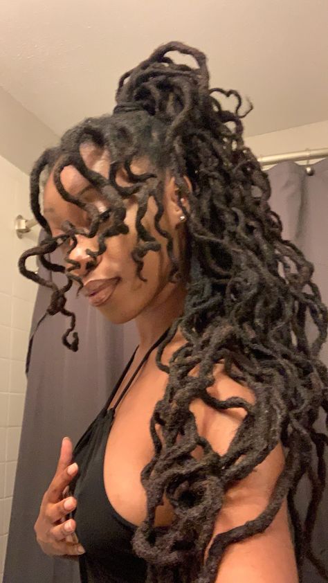 Long Healthy Locs, Locs With Seashells, Long Curly Locs, Loc Protective Styles, Long Locs Black Women, Different Loc Styles, Dreads Aesthetic, Long Dreads Styles For Women, Dreadlocks Aesthetic