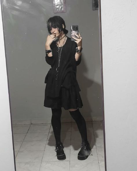 Goth Mikasa Cosplay, Goth Mikasa, Mikasa Cosplay, Goth Cosplay, Broken Rose, Humor Otaku, Grey Tea, Black Outfits, Earl Gray