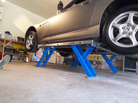 Car Lift, Electric Garage Storage Lift, Grease Pit, Home Car Lift, Single Post Car Lift, Car Lifter, Car Mechanics Garage, Portable Car Lift, Hydraulic Car Lift