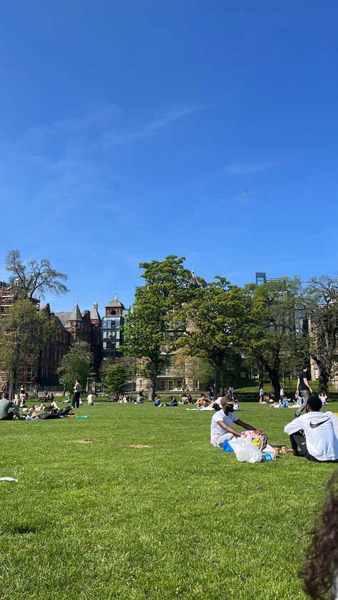 the meadows, edinburgh summer aesthetic Summer In Edinburgh, Edinburgh Meadows, Meadows Edinburgh, Edinburgh Summer, Edinburgh Aesthetic, Edinburgh Flat, My Dream Came True, Future Lifestyle, Dream City