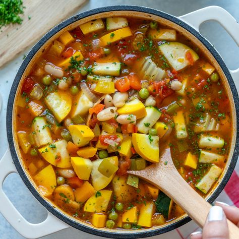 Nourishing CFC Minestrone Soup Soup Weather, Zucchini And Squash, Truth Be Told, Clean Food Crush, Food Crush, Minestrone Soup, Soup And Stew, Clean Food, Minestrone