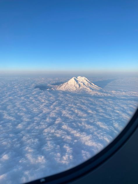 first class view of mt fiji, so gorgeous! Fiji Mountain, Mt Fiji, Mount Fiji, Oakland City, Ig Highlights, Mount Rainier, First Class, Northern Lights, Highlights