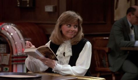 Diane Chambers, Shelley Long, Cheers Tv Show, Cheers Tv, Frasier Crane, Tv Show Outfits, Health Club, Style Photo, Classic Tv