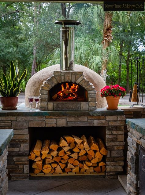 Moderne Have, Farmhouse Outdoor, Outdoor Pizza Oven, Pizza Oven Outdoor, Kitchen Outdoor, Outdoor Pizza, Dekorasi Kamar Tidur, Corner Design, Creative Gardening