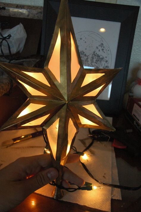 Diy Star For Christmas Tree Topper, Christmas Tree Topper Craft, Christmas Stage Decorations, 6 Pointed Star, Diy Tree Topper, Diy Christmas Star, Bethlehem Star, Christmas Stage, Christmas Tree Star Topper