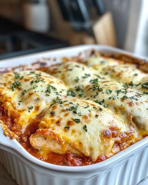 Beef Casseroles Nonnas Italian Recipes, Casserole Kitchen, Beef Casseroles, Chicken Casseroles, Yummy Casseroles, Family Dinner Recipes, Beef Casserole, Chicken Casserole, Classic Italian