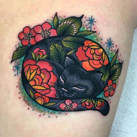 Black Cat Tattoos, Tattoos Geometric, E Tattoo, Skin Art, Old School Tattoo, Piercing Tattoo, Love Tattoos, Cat Tattoo, A Tattoo