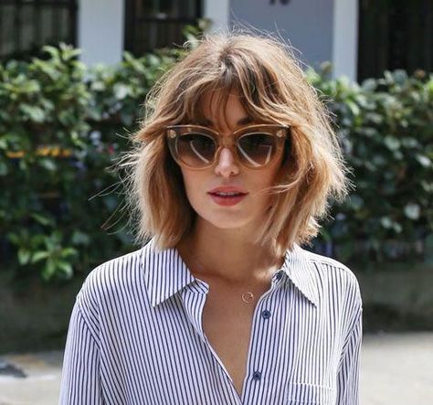 Messy Bob Haircut, Short Haircuts With Bangs, Messy Bob, Cortes De Cabello, Cute Short Haircuts, Choppy Bob Hairstyles, Vlasové Trendy, Haircut Inspiration, Choppy Hair