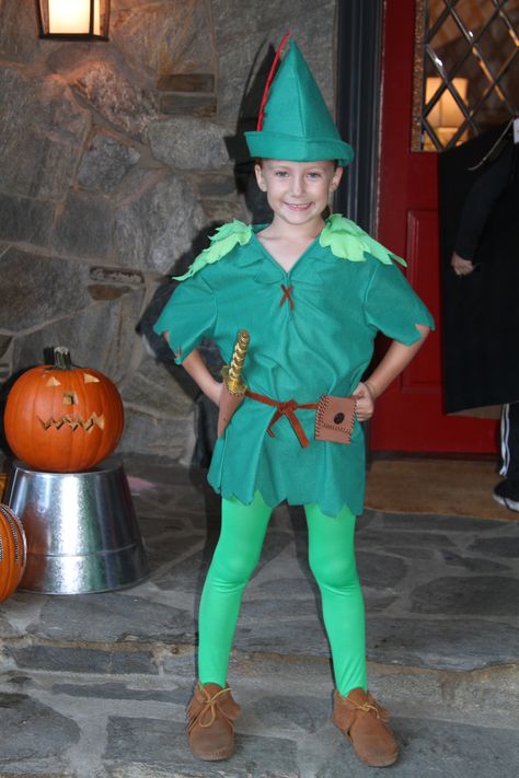 Peter Pan Diy Costume, Peter Pan Costume Diy, Costume Diy Kids, Peter Pan Costume, Diy Costumes Kids, Diy Costume, Costume Diy, Diy Costumes, Kids Costumes