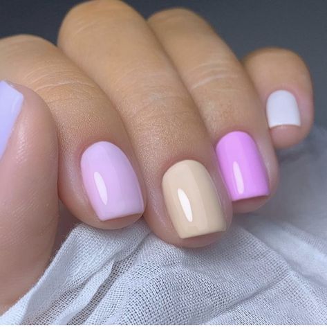 Gel Nails Gradient, Gradient Glitter Nails, Nude Pink Nails, Gradient Manicure, Fade Nails, Instagram Gradient, Gradient Nail Art, Ombre Nail Art, Ombre Gel Nails